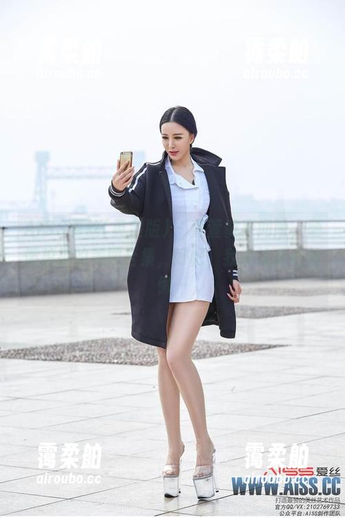 AISS爱丝(黄金版) - 萱萱健身间隙，随便拍拍的美图合集，好吧，我承认我在偷懒…