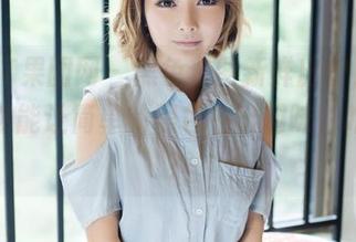 GIRLT果团网 - 黑色套图新鲜出炉，龚玥菲居然能让简单的黑色生出趣味，咋回事？