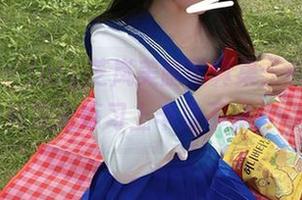 微密圈 - July芝岚美腿写真集：看完之后，我决定练习上半身不发育……