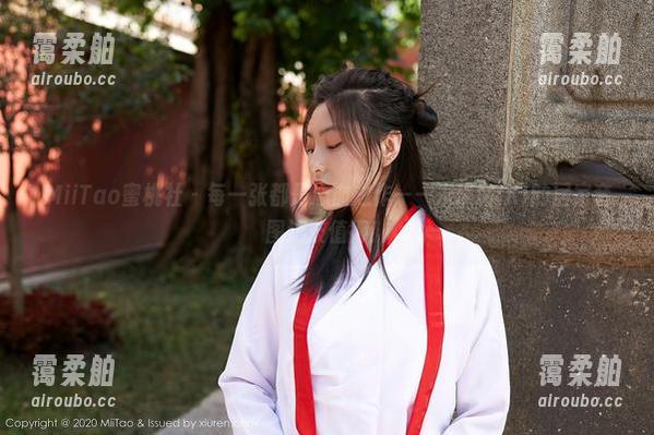 MiiTao蜜桃社 - 每一张都是心血之作——米琪MIKI的居家套图这波值得！
