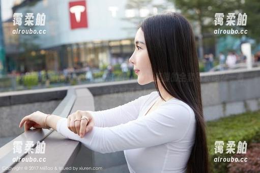 MiiTao蜜桃社-陌子Mandy MiiTao蜜桃社 - 还记得陌子Mandy美脚的全套写真吗?一看就想再看!