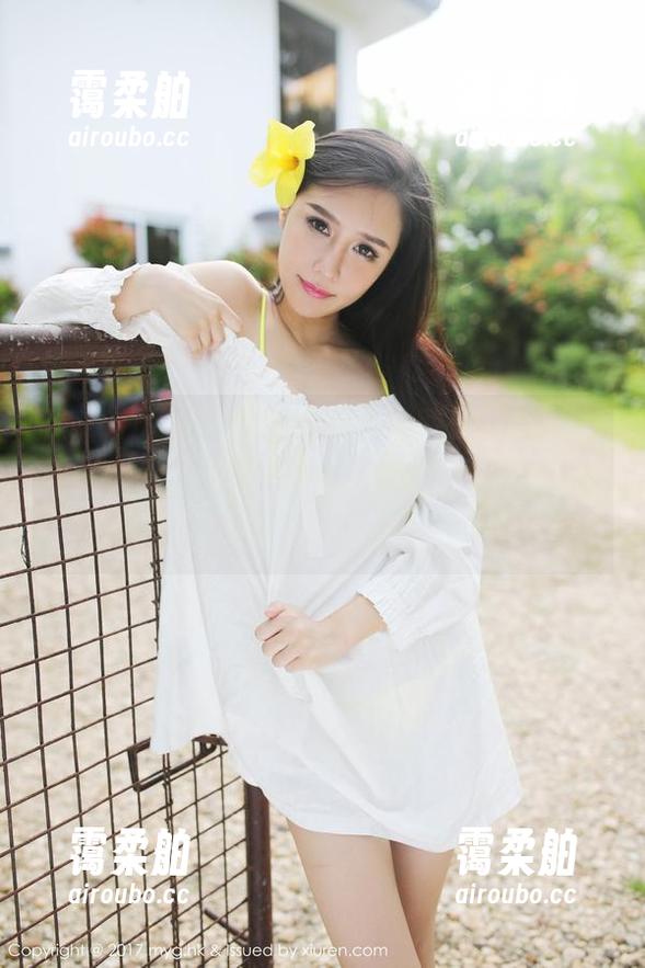 MyGirl美媛馆-Cris_卓娅祺 MyGirl美媛馆 - 最新教室图册,Cris_卓娅祺的“学霸”侧写,真的能把课本看得有多认真吗?