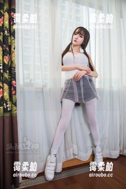 TouTiao头条女神-月音瞳 TouTiao头条女神 - 月音瞳最新泳衣套图:高能预警!每一张都能把你拉入夏天的怀抱!