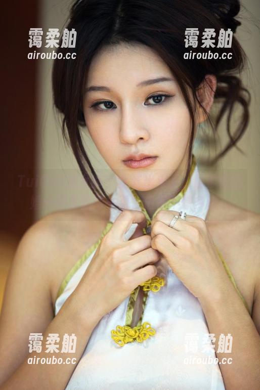 TuiGirl推女郎 - 全套出来了，赵惟依的婚纱图集值得一看，但是不想多看。
