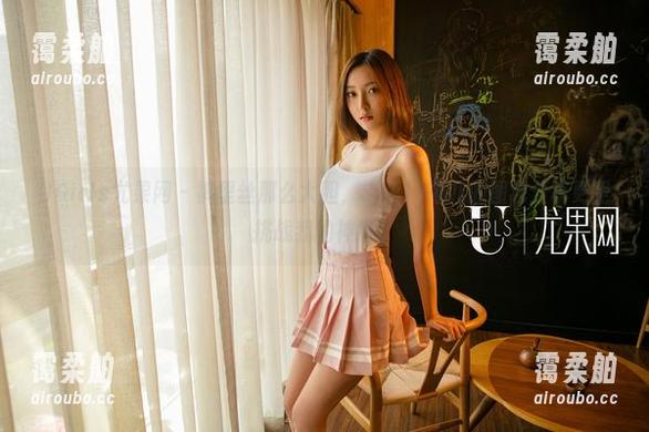 UGirls尤果网 - 裤里丝那么大胆，Sukki可儿的图包分享更是挑战我的神经。