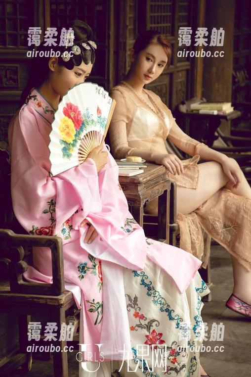 UGirls尤果网 - 体操服也能出大片？韩乐优这波不走寻常路，壁纸上直接放大招！