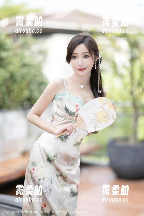 XIAOYU语画界-李丽莎 XIAOYU语画界 - 李丽莎这身职业装,高清原图下的职场实力,暗藏了多少角色扮演?