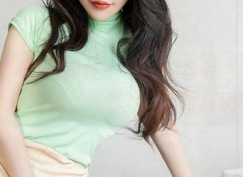 XINGYAN星颜社 - 美图不容易，Emily尹菲每日修女风都要搭配别样风味！