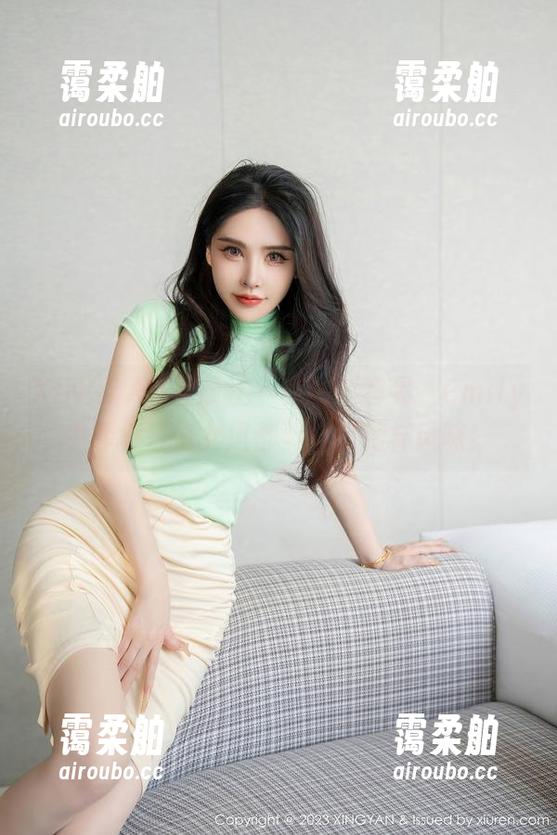 XINGYAN星颜社-Emily尹菲 XINGYAN星颜社 - 美图不容易,Emily尹菲每日修女风都要搭配别样风味!