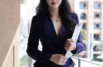 Xiuren秀人网 - 奈奈子的户外探险：私房图，好像在约会大自然？
