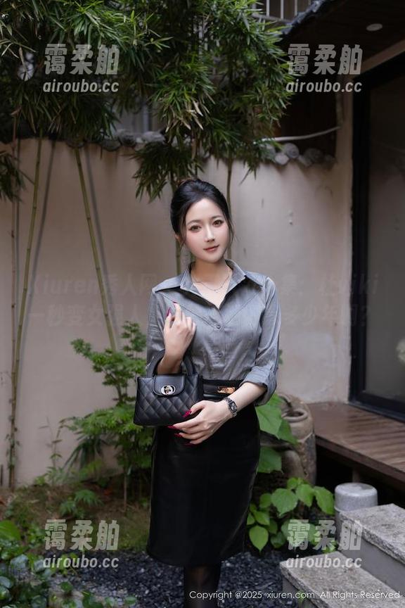Xiuren秀人网 - 女王风范合集：杜viki一秒变女强人，这种气场得练多少年啊？
