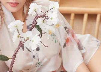 YouMi尤蜜荟 - 夏玲蔓的裤里丝合集免费送，快来瞧瞧她的搭配趣事吧！