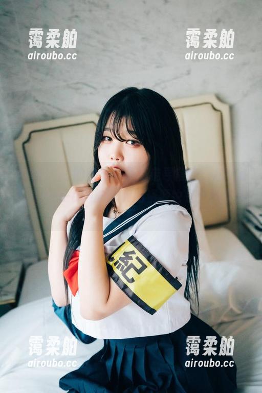 Zia(지아)的图集总是不走寻常路，JOApictures-DOLPHIN的资源也是个典型例子