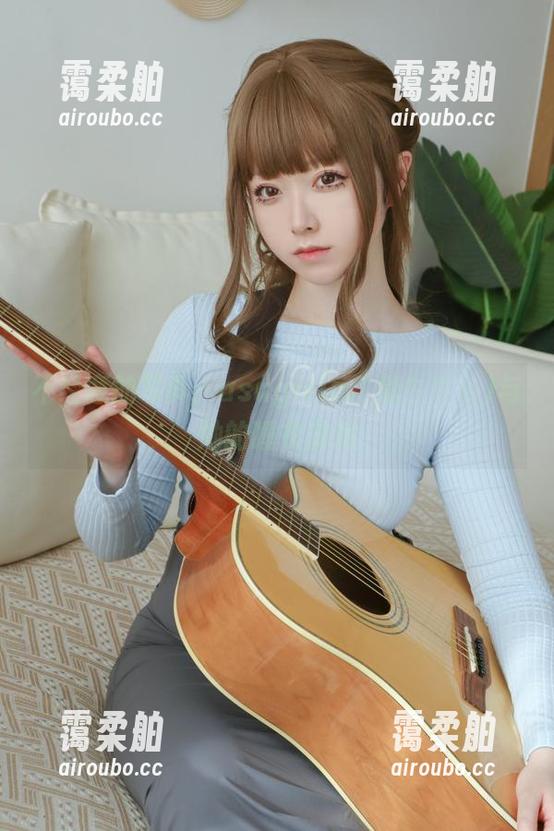 不经意的写真：asagiriai(爱ちゃん)与她的睡衣游戏