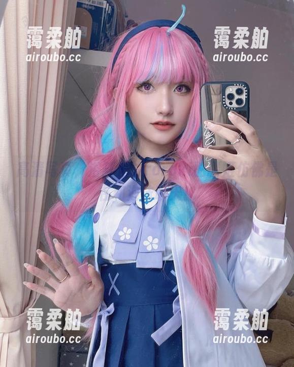 roroki骷髅姬 高清写真,浴缸里的roroki骷髅姬仿佛是在和泡沫聊天!