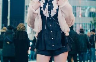 卓越的视力与智慧！shimo霜月眼镜套图，下载后可能会让你眼前一亮…或两亮？