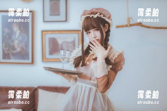 高清专属：乖乖衣宝献上女王级的分享时刻，让你自觉跪下哦