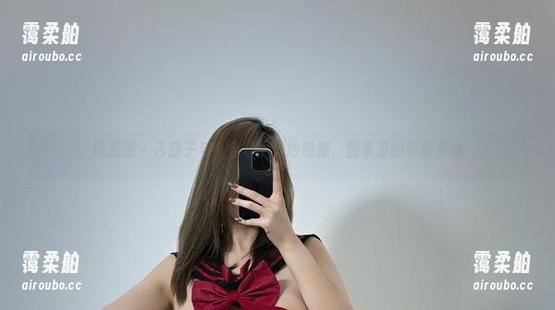 微密圈 - 乙醇子与红色球的奇妙碰撞，图集里的有趣灵魂