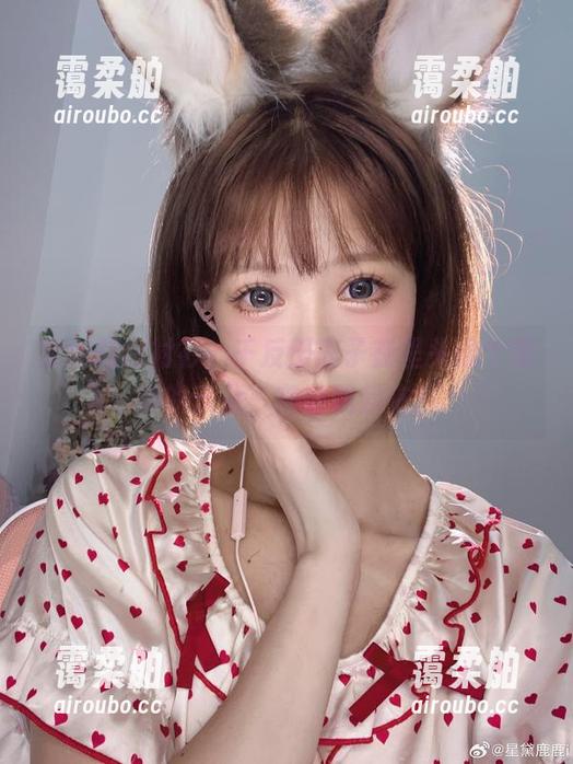 千反田鹿子 定制的白衬衫,千反田鹿子在里头像个散步的云朵,随时飘起来?