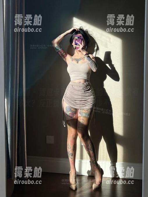微密圈 - 到底卡通百科老王的黑色全集有多火？反正我已经开始寸步不离了！