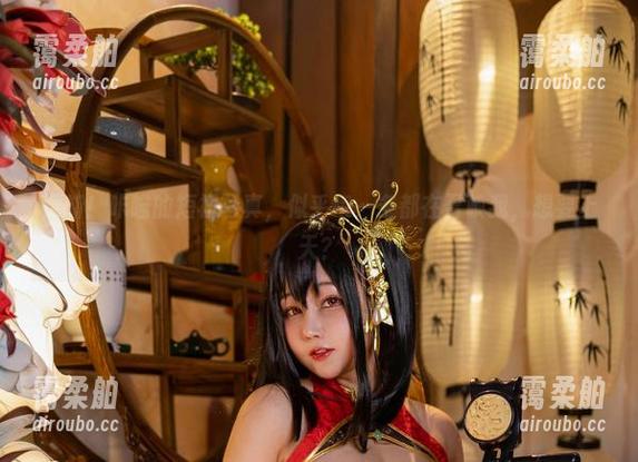 更新！咔喵的短裙写真，似乎每一条都在召唤我，想要上天？