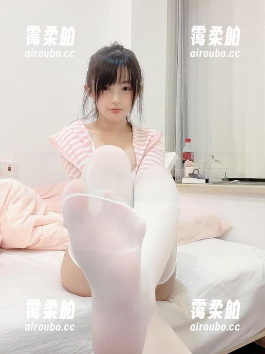 又一个晚上，失眠小宁的草莓少女在网盘里等我！