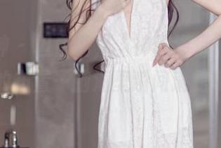 头条女神 - 坦白说，“神琦泽步”这万圣节图包的布置…脑海里瞬间满是鬼片场景。