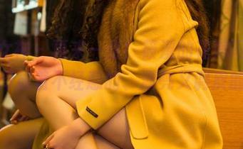 头条女神 - 再来一张！筱溪的花嫁写真，原图释放着不经意的、漂亮又调皮的氛围。