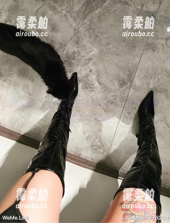 奈斯希希 微密圈 - 图片里的奈斯希希,透出一股夏日的慵懒气息