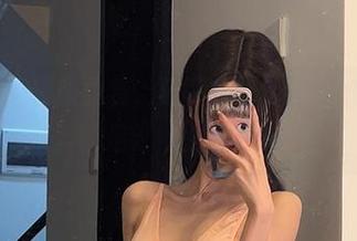 微密圈 - 这套职业装，要不要给女刺客加个分？美图是时候上线了！
