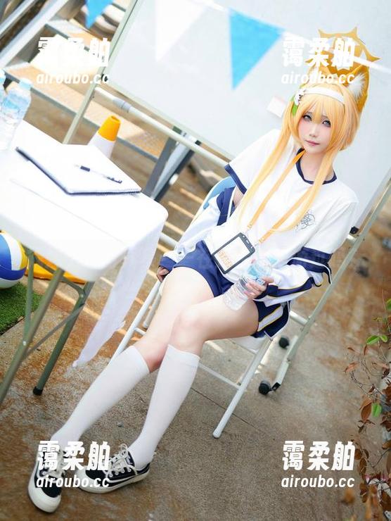 嫣嫣子的写真集——在死库水里游过吗？