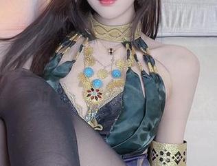 小小奶瓶儿的网盘写真，仙女兔的生日派对看得我心痒痒。