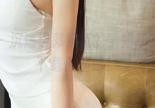 尤果网 - 沉迷于郭婉祈的学姐形象，快来下载原图吧！