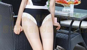 尤物馆 - 韩冰冰儿私拍时的职业装，有些小心思！图包里藏着微妙的俏皮，全在这儿啦