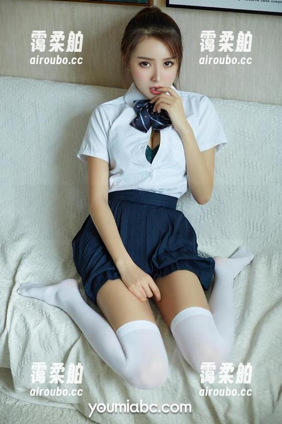 尤蜜荟-戴渃欣 尤蜜荟 - 戴渃欣体操服最新图包:要命的身姿,真是太好看了!