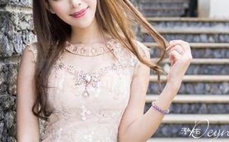推女神 - 颖莹儿YY的新套图上线，这连衣裙真得让我想问一句，搭什么鞋才好呢？
