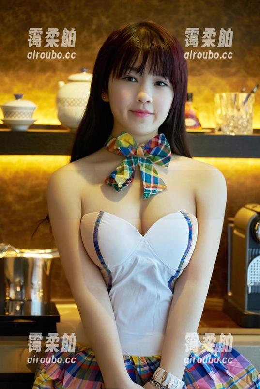 推女郎-易阳 推女郎 - 易阳自拍—挑战圣光的极限,卸下美图的外衣