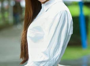 推女郎 - 王根星熙的学妹，已开通美图下载服务，免费的哦