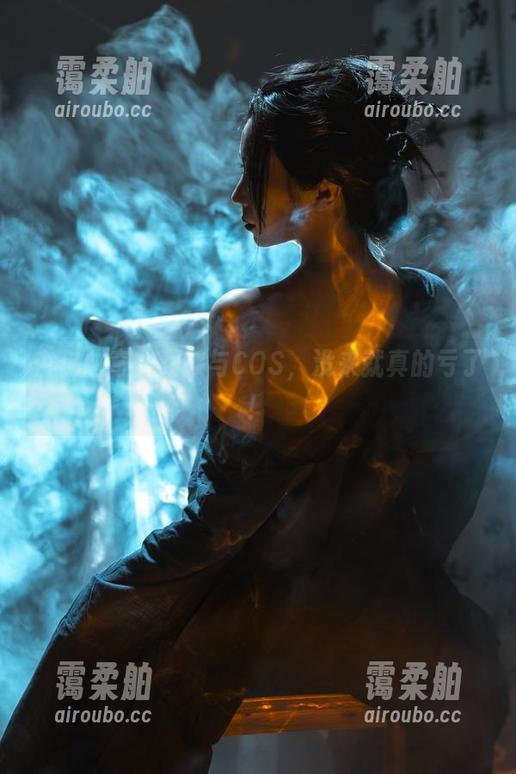 杏仁曲奇 杏仁曲奇的女孩与COS,没来就真的亏了!