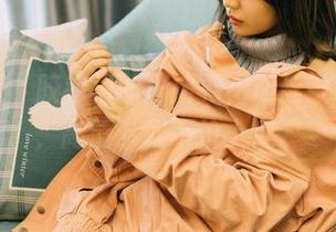 果团网 - 胶卷里的周妍希，肉丝散发诱惑，高清下载不怕上瘾。