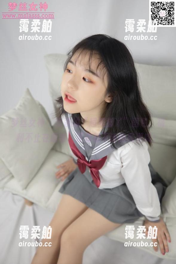梦丝女神 - 凌凌的“超美脚丫”图包，福利不止在眼前，还有数不清的高潮哦！