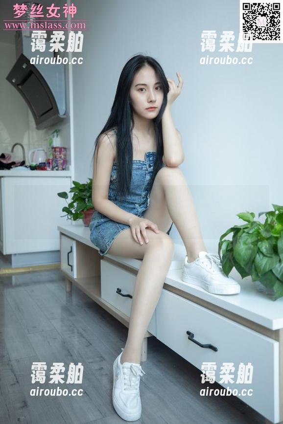 梦丝女神 - 高清花月舞：粉色写真集，得等下雨天才能更搭！