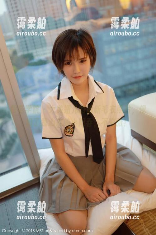 模范学院-大美妞儿 模范学院 - 大美妞儿的最新毛衣照片,像极了我心底的小阳春,不夸张!
