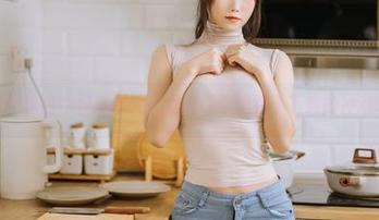 汪知子这组牛仔裤图片，是否让你想到了下载的冲动呢？
