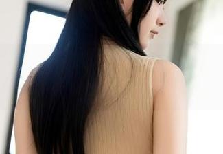 最新图册在此，浅安安的翠雀媚，默默地让人想钻进那抹色彩里……