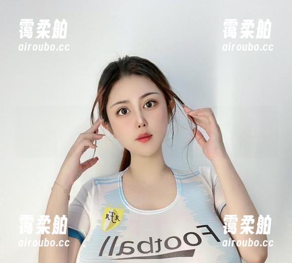 微密圈 - 2021年的海豚baby：写真合集又甜又酸的故事