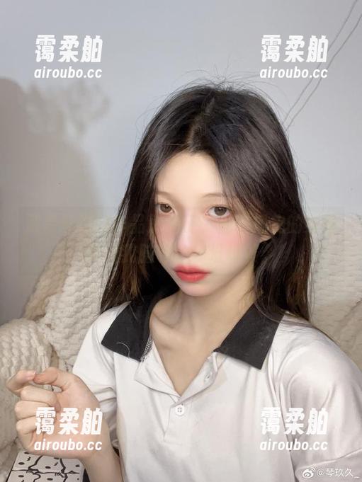 清青琴玖 清青琴玖的作品又来了,妮露摇曳的身影真让我脑补了一堆场景。
