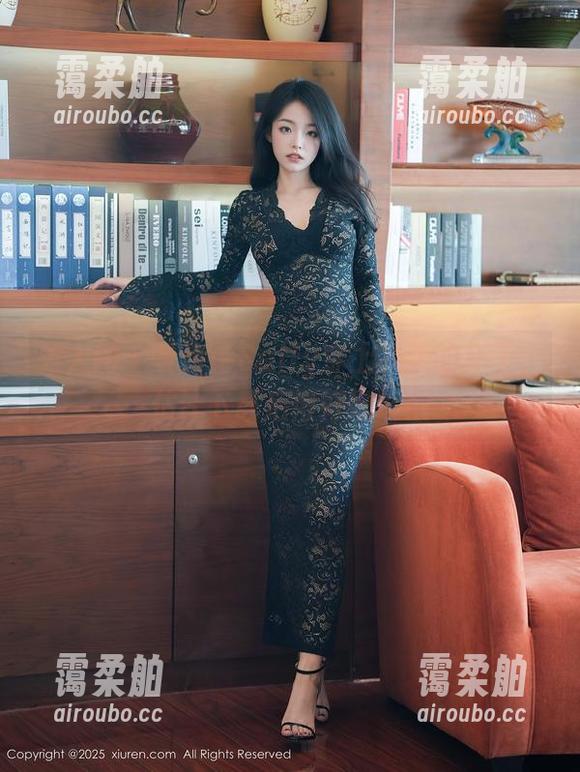 秀人网-夏诗诗Sally 秀人网 - 夏诗诗Sally穿上礼服的样子,估计下载后得好好珍藏