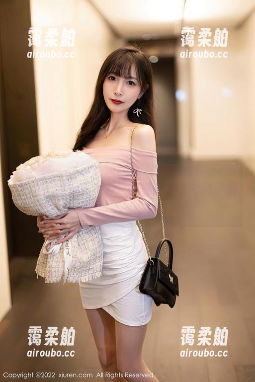 秀人网 - 安然儿在户外，或者说是“大自然的人间仙子”？只顾着欣赏，忽略了现实也太久了吧。