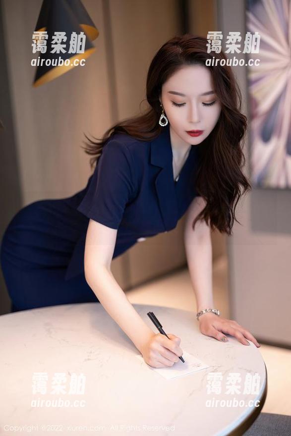 秀人网-李雪婷Anna 秀人网 - 这福利也太高了!李雪婷Anna的写真直接让我想当她女友。